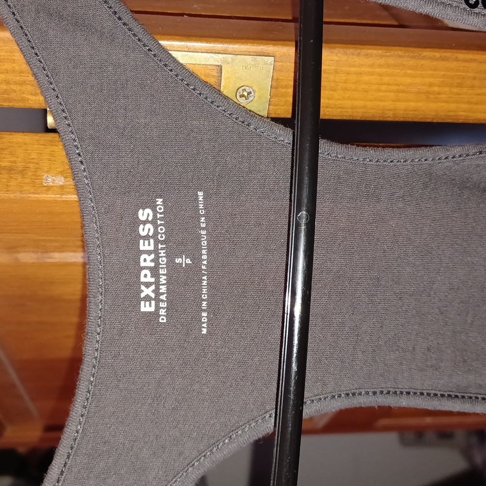 Express sequin tank top - Picture 3 of 3